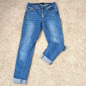 Judy Blue Jeans - Mid - High Rise